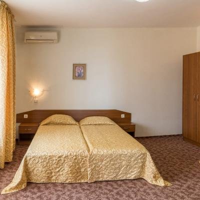 Hotel Genada Apartament